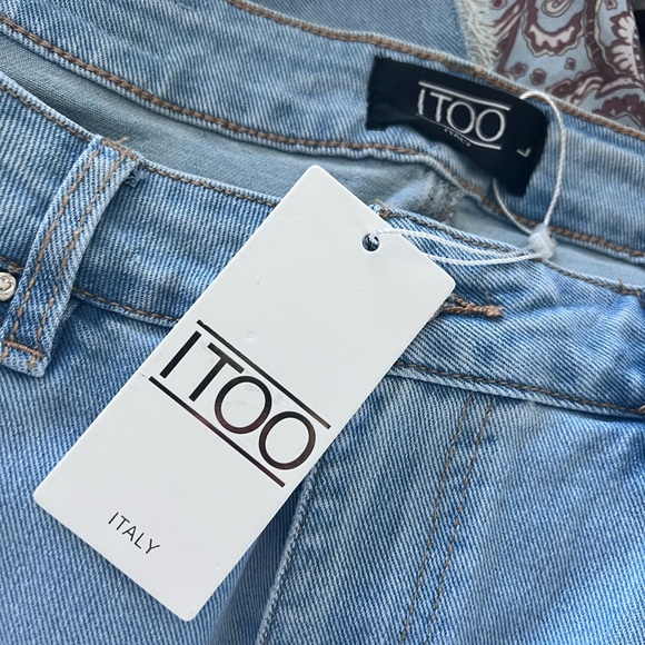 Light Blue Jeans Paisley Polyester Print on side of the Wide Leg Size: XS - Picture 7 of 10